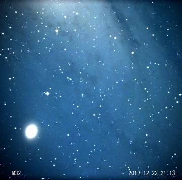 アンドロメダ大星雲（M３１）と伴星雲（M３２）