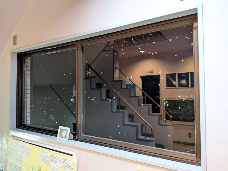 別ウィンドーへ